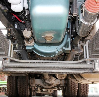 Chassis Sinotruk personalizzato Direzione idraulica Camione miscelatore di calcestruzzo per lavori pesanti con pneumatici