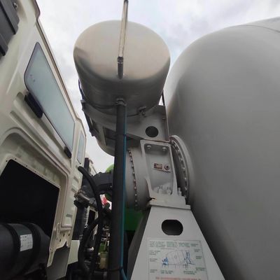 ZZ1257N3647N1 Sinotruk Heavy Duty HOWO 6X4 14m3 Camione miscelatore di calcestruzzo da costruzione