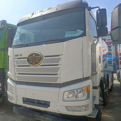 Pneumatici 8x4 Drive Mode Automobili di prima qualità per la miscelazione del calcestruzzo usati per le esigenze di costruzione
