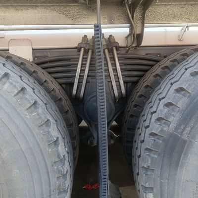 Carburante Potenza massima 300-400 CV Camione di miscelazione di cemento diesel per lavori di costruzione
