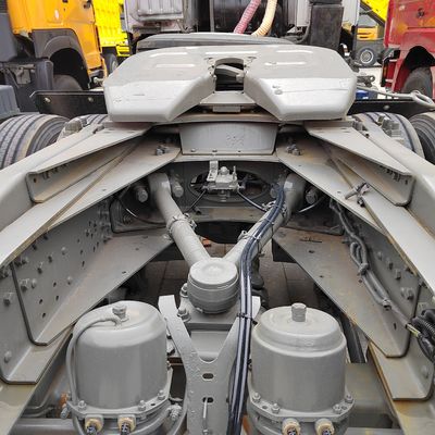 Pneumatici senza tubi camion idraulico con telaio Sinotruk e trasmissione manuale