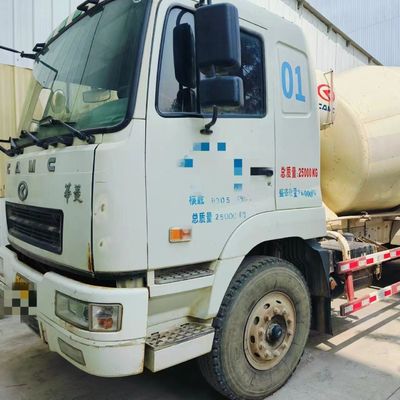 Sinotruk 8m3 Agitatore Diesel Camion con sterzo idraulico richiesta personalizzata