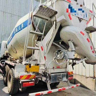 Carburante- 6x4 Direzione idraulica Sinotruk 2m3 Camione miscelatore di calcestruzzo per applicazioni pesanti