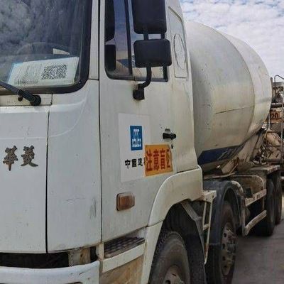 ZZ1257N3647N1 Sinotruk 12m3 Diesel Construction Mixer Truck con assistenza elettrica
