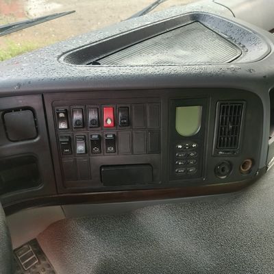 Camion per il miscelato di cemento e calcestruzzo ad autocarico idraulico cinese