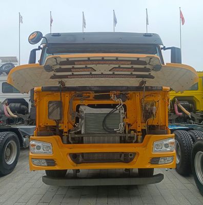 Tipo di trasmissione manuale Testa del camion a carburante HOWO 371HP per il trasporto a lunga distanza