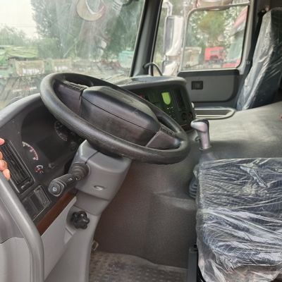 Camion pesante nazionale HOWO 6X4 8X4 Miscelatore di cemento 10m3 22m3 Tempo di consegna stimato