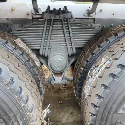 Camion pesante nazionale HOWO 6X4 8X4 Miscelatore di cemento 10m3 22m3 Tempo di consegna stimato