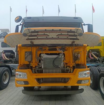 Sinotruck 6X4 Truck trattore con motore diesel potente e sistema di sterzo idraulico