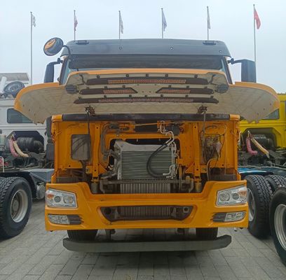 Trattore Sinotruck 6X4 resistente e potente con sedile del conducente a sospensione aerea