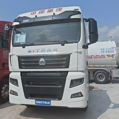 31-40 t Capacità di carico HOWO Camionetto ad aspirazione con sospensione aerea e sedile del conducente