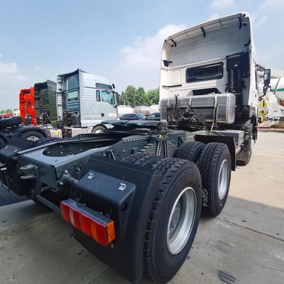 Camion-trattore per trasporto industriale e attrezzature minerarie per autoveicoli pesanti HOWO certificato ISO