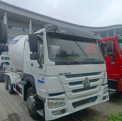 Pneumatici 12m3 Camione miscelatore di calcestruzzo con telaio Sinotruk e ZZ1257N3647N1