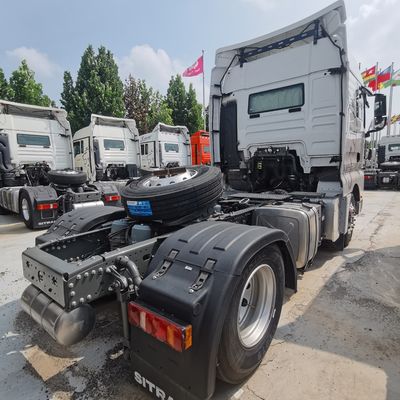 Trasmissione manuale HOWO Truck trattore con sedile di sospensione pneumatica personalizzato e confortevole
