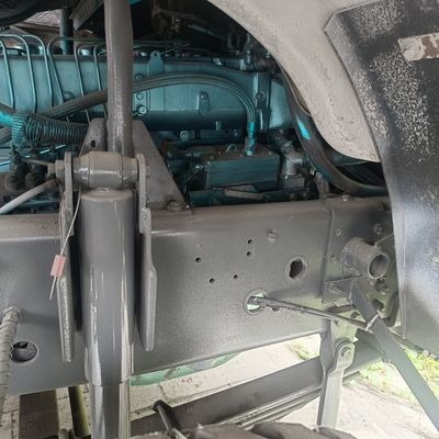 Pneumatici pesanti 12m3 camion miscelatore di cemento con telaio Sinotruk e assistenza elettrica