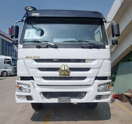 Camion portatile per la miscelazione del cemento con telaio e pneumatici Sinotruk Miscelatore di cemento a combustibile diesel