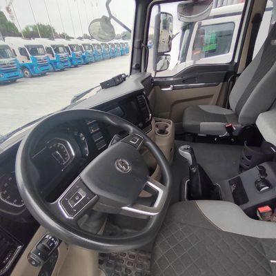 Chassis Sinotruk Shacman HOWO 4X2 6X4 8X4 Edilizia Mobile Heavy Duty