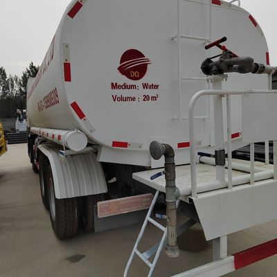 Sinotruk Chassis 20tons usato HOWO 6X4 camion di consegna dell'acqua camion cisterna dell'acqua camion con pneumatici