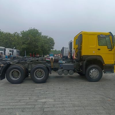 Tipo di trasmissione manuale Potente camion trattore HOWO6X4 Trac per compiti di trasporto difficili