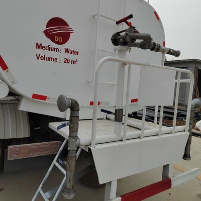 Sinotruk HOWO 6X4 camion di consegna dell'acqua con standard di emissione Euro 3