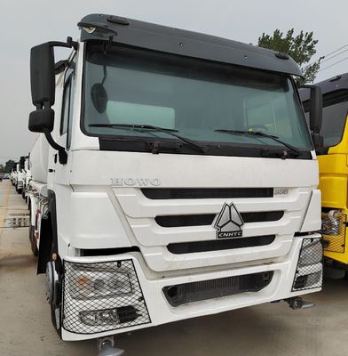 Spruzzatura Sinotruk HOWO 6X4 camion di consegna dell'acqua con il peso lordo del pacchetto 13570.000kg