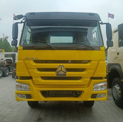 Trasporto con pneumatici senza tubi con testa di trattore HOWO usata e 351-450 CV
