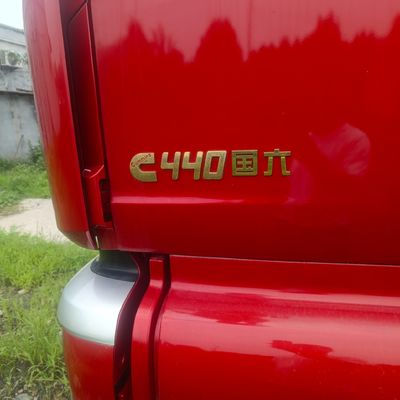 2024 Shaanxi Automobile Transport Trailer con sospensione pneumatica da 400L e camion diesel