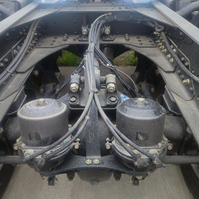 Serbatoio di carburante da 600L 6X4 Diesel Traktor Truck per il trasporto e la consegna a lunga distanza