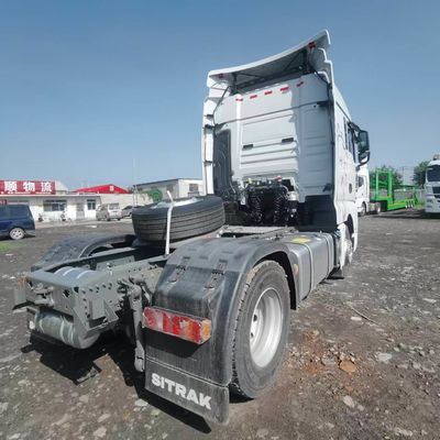 Trattore pesante senza tubi e usato per il trasporto di merci Sitrak con capacità di 600 litri di carburante