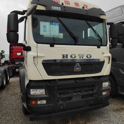 Sinotruk HOWO Cnl LNG Tractor Head per il rimorchio di semirimorchio 6×4