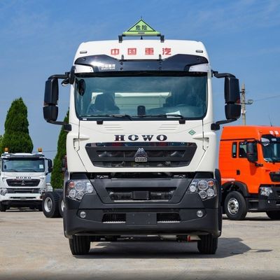 Pagamento iniziale Camion da traino HOWO pesante con serbatoio di 400L e sospensione pneumatica
