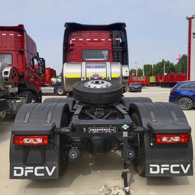 Dongfeng Tianlong 6X4 LNG Transmission Automatic Tubeless Tire Traction Transport Truck