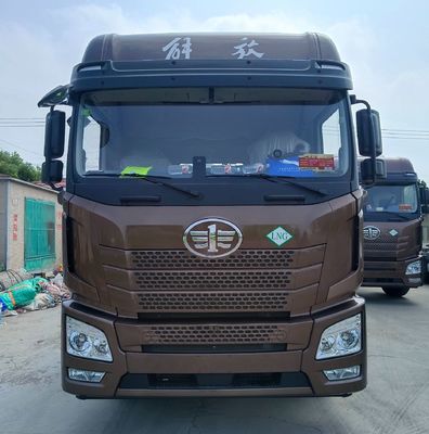 2024 Jh6 Liberation 6X410 Ruota 530 CV Camione di trazione per ≤5 posti Capacità di carico 31-40 t