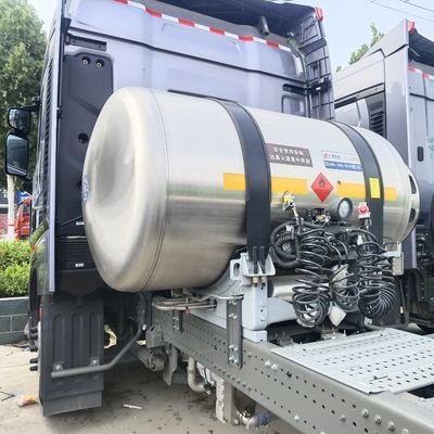 Camion pesante nazionale HOWO 6X4 LNG Camion poliuso a trasmissione automatica