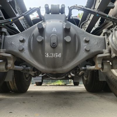 Camion pesante nazionale HOWO 6X4 LNG Camion poliuso a trasmissione automatica