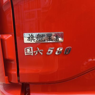 580 CV Dongfeng Tianlong 6X4 6X2 LNG Traction Transport Truck con pacchetto di dimensioni 2024