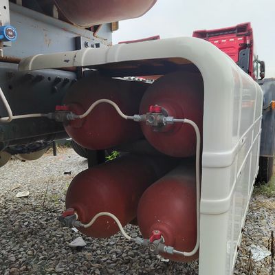 Disegno pneumatico senza tubi Sinotruck di seconda mano Sitrak HOWO 6X4 trattore a GNC