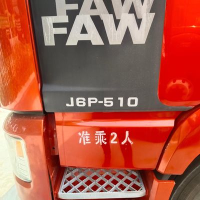 Sinotruk Chassis FAW J6p Gas 6X4 Truck a prezzi accessibili 7.40m*2.55m*3.76m