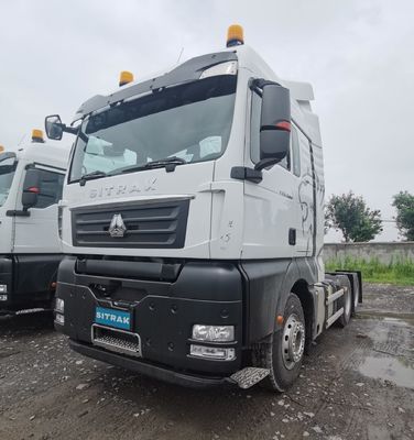 Ritiro con camion pesante Sinotruk Sitrak CNG richiesta personalizzata e spedizione