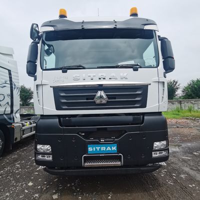 Ritiro con camion pesante Sinotruk Sitrak CNG richiesta personalizzata e spedizione