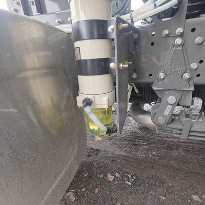 Ritiro con camion pesante Sinotruk Sitrak CNG richiesta personalizzata e spedizione