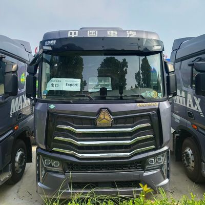 Camionetto ad LNG HOWO 2024 personalizzato da 480 a 700 CV per il trasporto