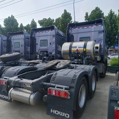 Personalizzazione 2024 Light HOWO LNG Gas Traction Truck 6 * 4/4 * 2/6 * 2 480HP a 700HP