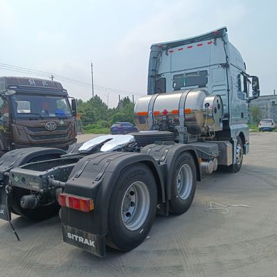 630HP 6*4 2024 Shandeka G7h LNG Tractor Truck per il trasporto di 8.25m*2.55m*3.96m di carico
