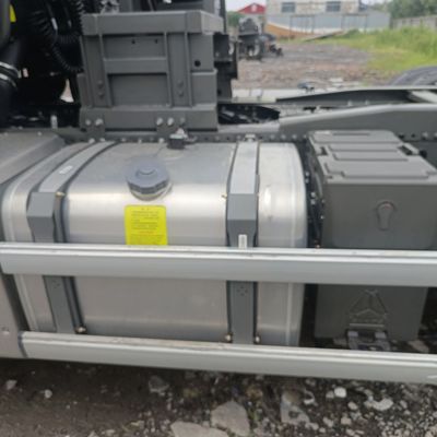 Shandeka Traction Truck 390HP Motore diesel 6*4/4*2/6*2 con richiesta personalizzata