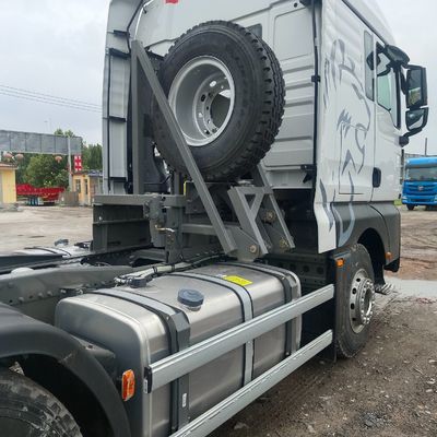 Trasportatore di gas personalizzato 2024 Shandeka C7h390HP con capacità di trazione economica