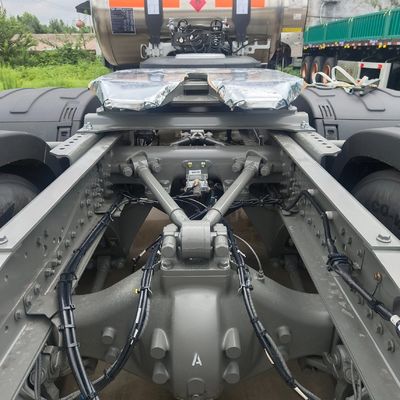 540 CV HOWO 6X4LNG Trasmissione automatica Trattore camion da trasporto con moneta USA