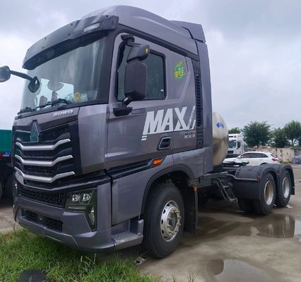 Progettazione pneumatico senza tubi 2024 Heavy-Duty HOWO540HP 6X4/10 Wheel Traction Transport Truck