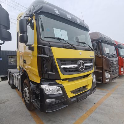 500 HP Sinotruk Chassis Beiben Truck di trazione per il trasporto pesante personalizzato