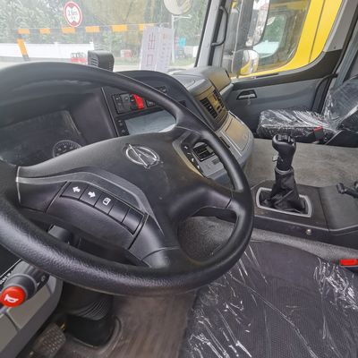 500 HP Sinotruk Chassis Beiben Truck di trazione per il trasporto pesante personalizzato